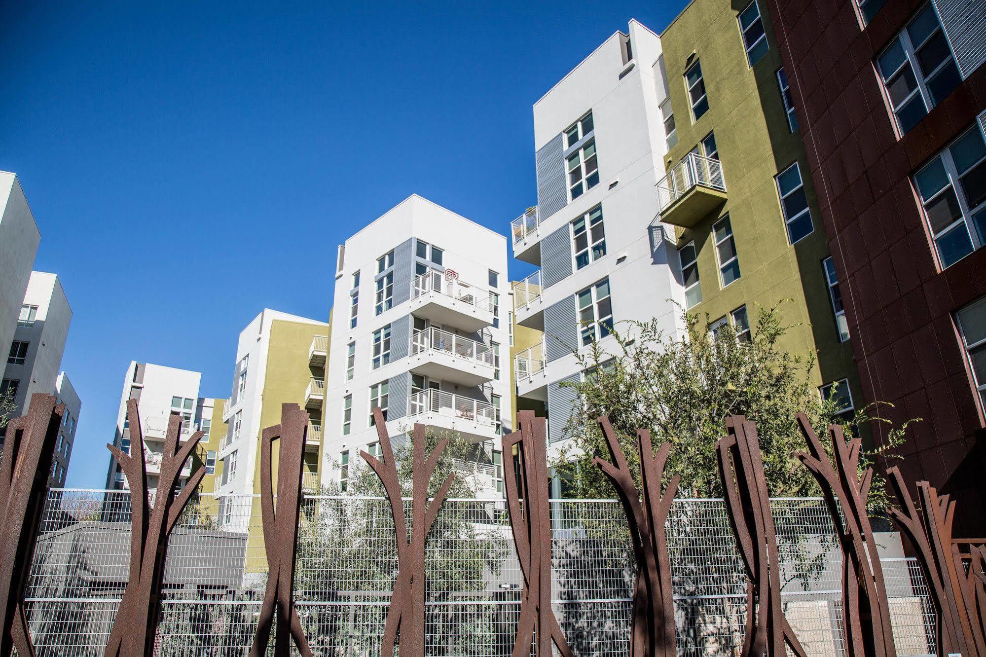 Stylish Apartments In San Diego East Village Eksteriør bilde